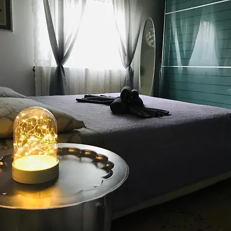 Accogliente Casa Indipendente Con Wi-fi Gratuito, A Due Passi Dal Centro E Dalle Attrazioni アパート ラヴェンナ