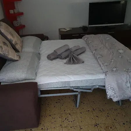 דירה Accogliente Casa Indipendente Con Wi-fi Gratuito, A Due Passi Dal Centro E Dalle Attrazioni