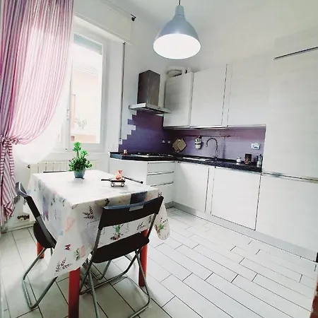 Accogliente Casa Indipendente Con Wi-fi Gratis, Vicino Al Centro E Alle Attrazioni, 3 Rawenna