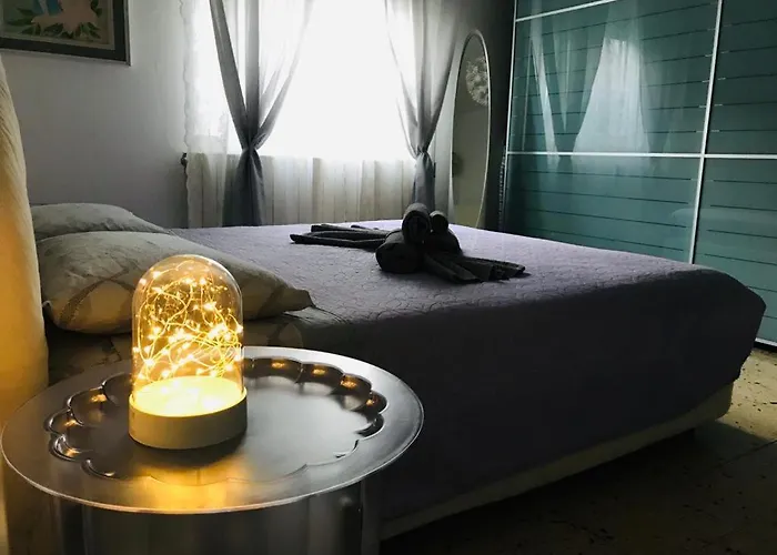 Accogliente Casa Indipendente Con Wi-Fi Gratis, Vicino Al Centro E Alle Attrazioni, 3 Camere Apartament Rawenna