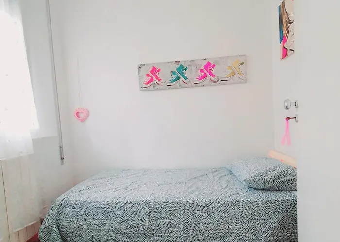 Accogliente Casa Indipendente Con Wi-fi Gratuito, A Due Passi Dal Centro E Dalle Attrazioni