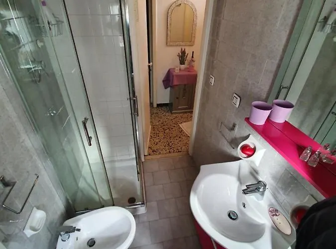 Accogliente Casa Indipendente Con Wi-Fi Gratis, Vicino Al Centro E Alle Attrazioni, 3 Camere * Rawenna